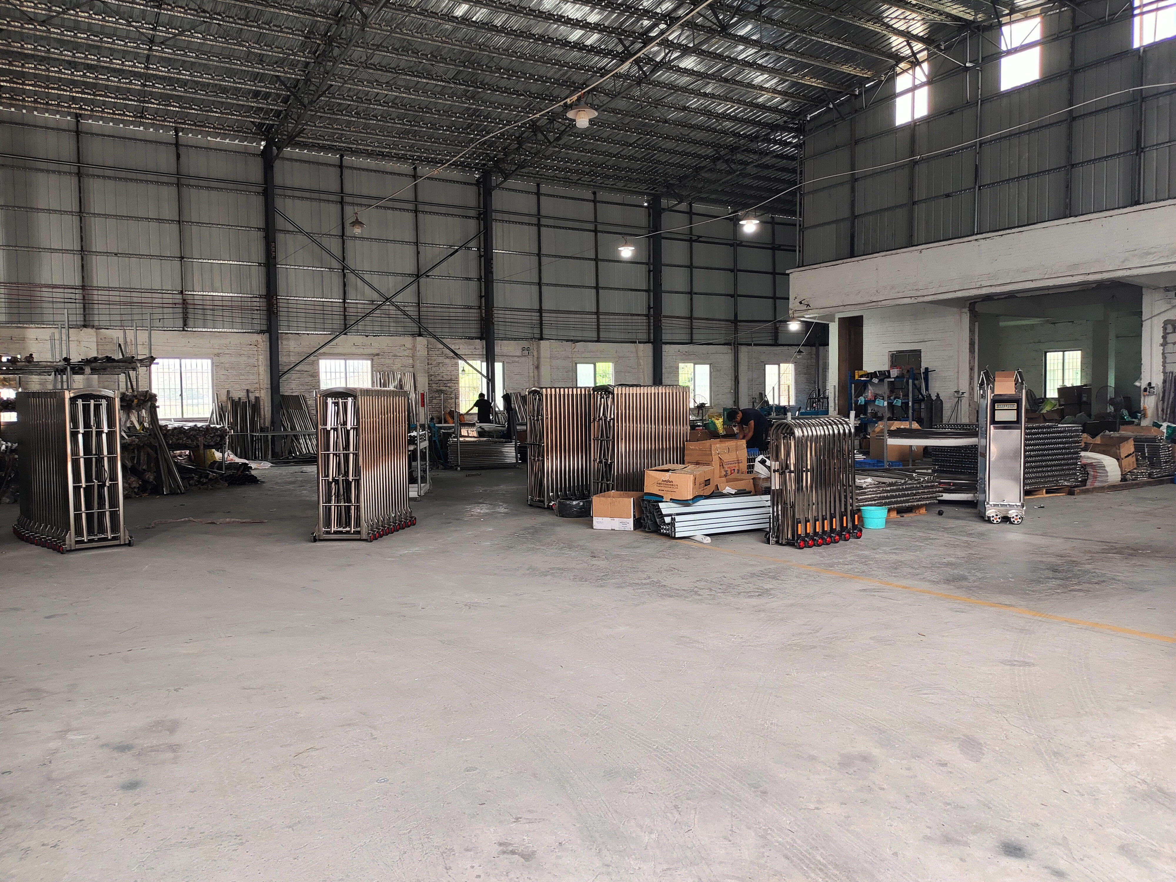 佛山市盛世万嘉门业有限公司