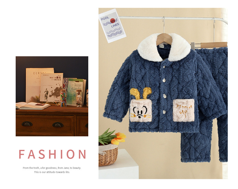 女孩法兰绒睡衣