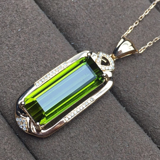 一件代发 天然彩色宝石项链女 g18k金镶嵌长方形电光绿碧玺吊坠