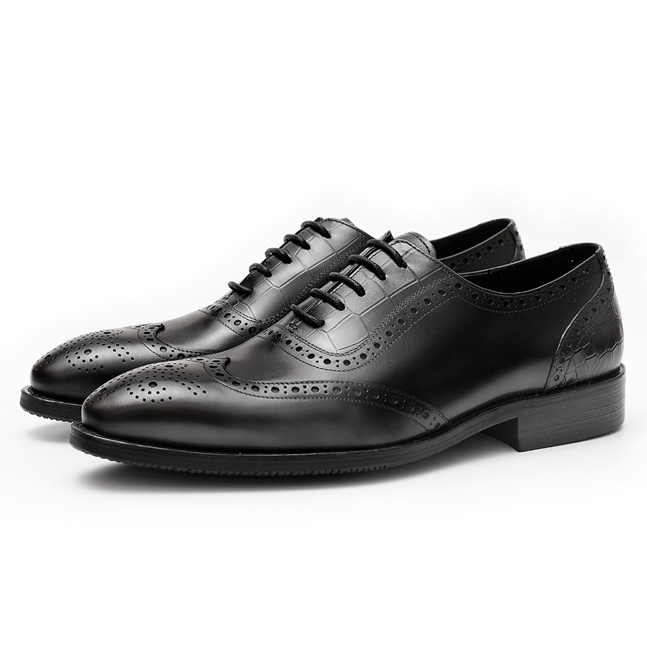 Brogue Leather Shoes Men's Leather 2021 New British Pointed Formal Wear Cowhide Business Breathable Handmade Casual Men's Shoes