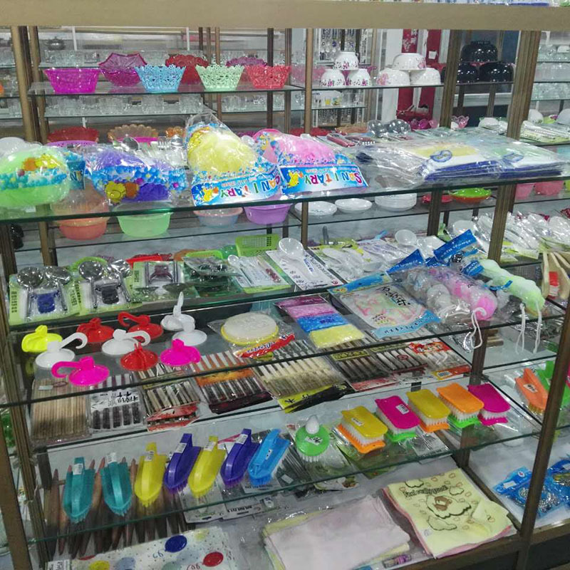 2 yuan store daily necessities wholesale yiwu small commodities two yuan store supermarket supply two yuan small supplies stall supply