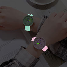 韩国时尚潮流腕表可爱学生手表小鱼款男女情侣硅胶带夜光儿童手表