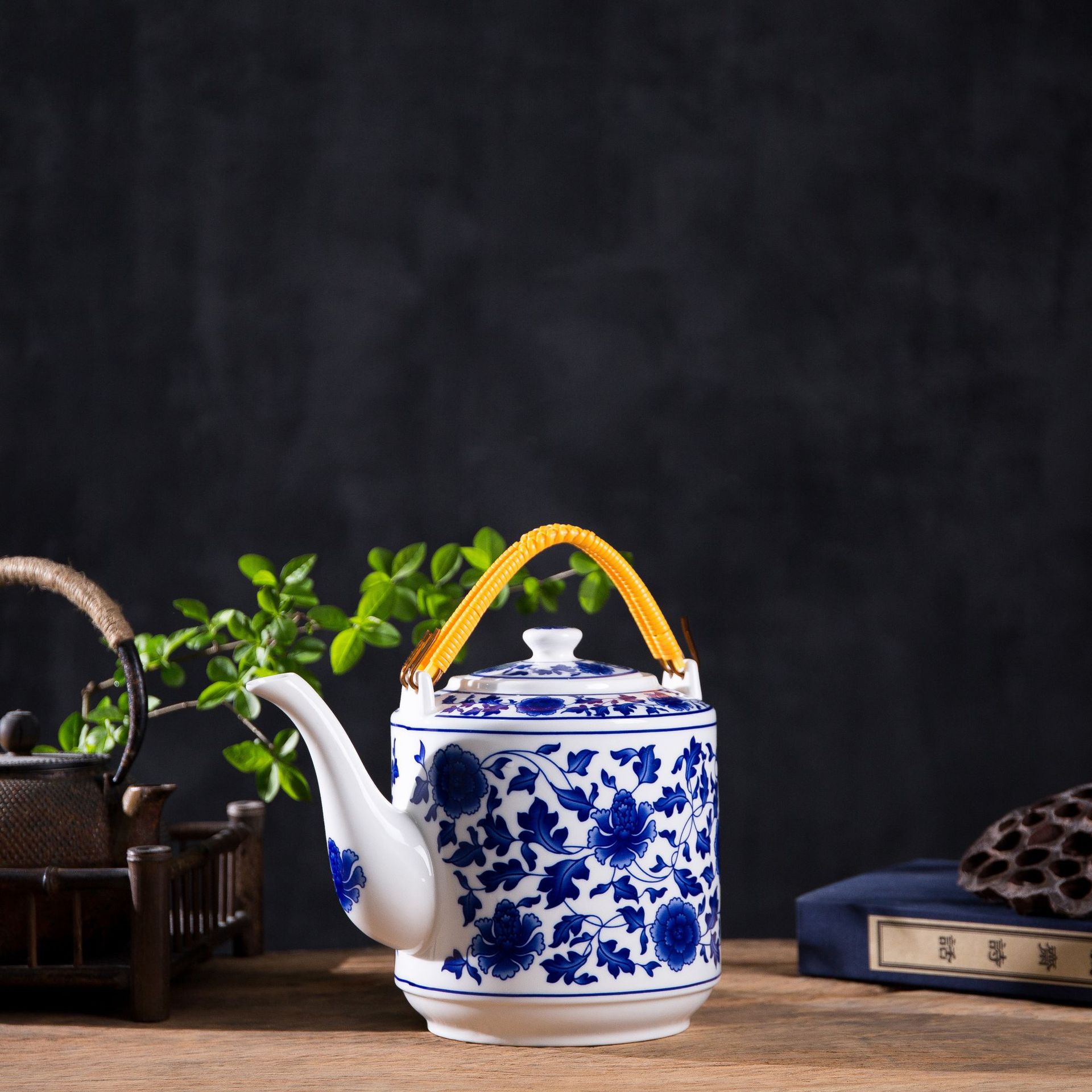 Jingdezhen Ceramic Teapot High Temperature Resistant Blue and White Loop-Handled Teapot Large Capacity Household Chinese Kung Fu Tea Set Suit Wholesale