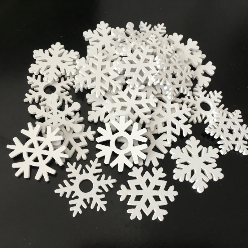 Factory Direct Sales in Stock Wooden Craftwork White Snowflake Christmas Series Wood Piece Home Decorations Creative Style