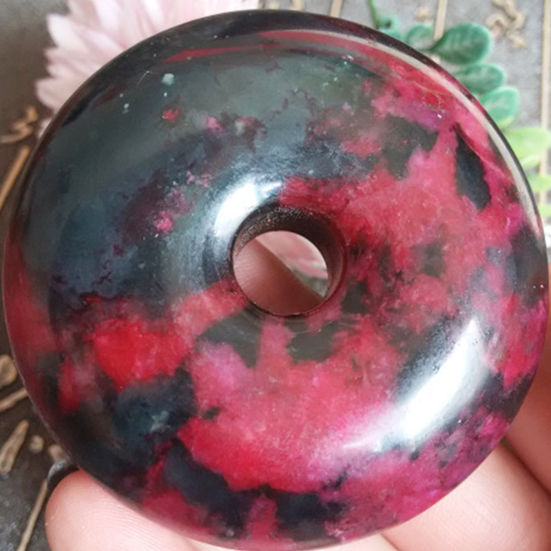 岫玉桃花玉平安扣批发 大号梅花玉平安扣可做车挂腰佩手把件-阿里巴巴