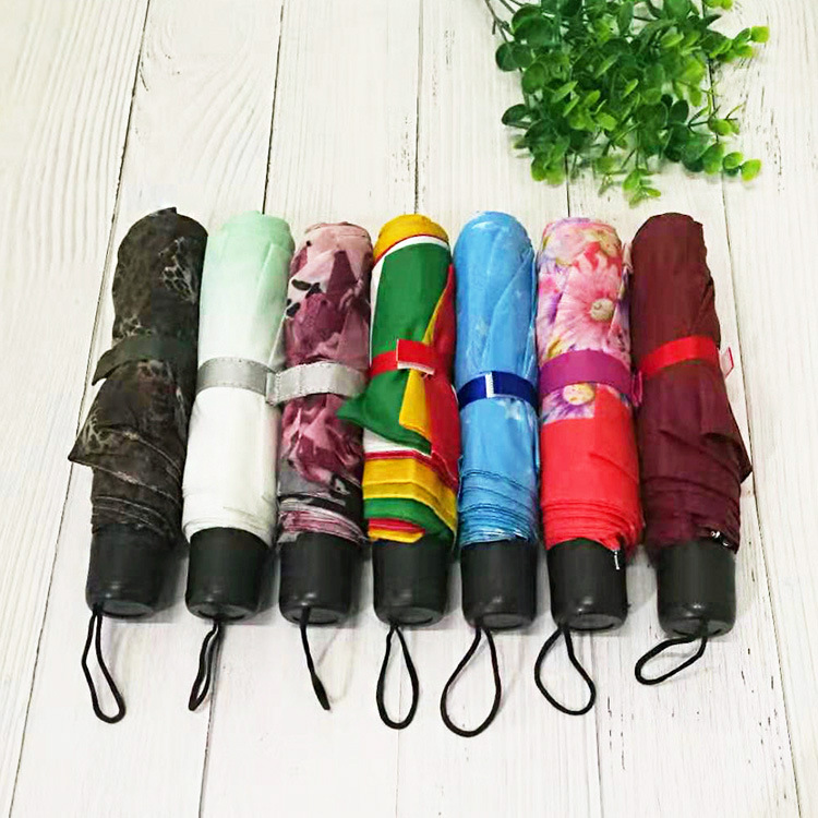 Printed Short Handle Umbrella Triple Folding Umbrella Portable Mini Folding Umbrella Portable Manual Outdoor Umbrella Gift Umbrella