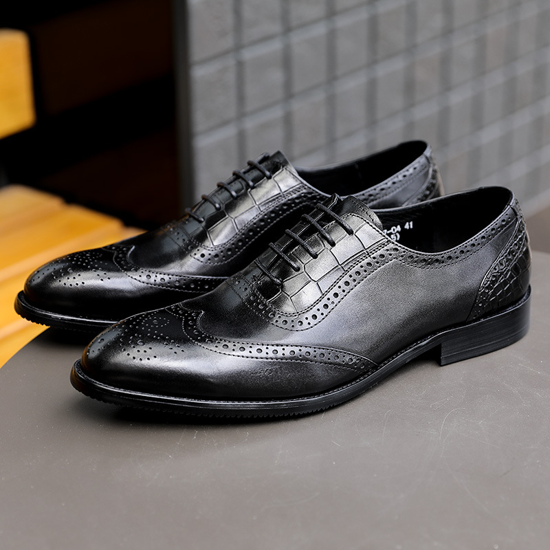 Brogue Leather Shoes Men's Leather 2021 New British Pointed Formal Wear Cowhide Business Breathable Handmade Casual Men's Shoes