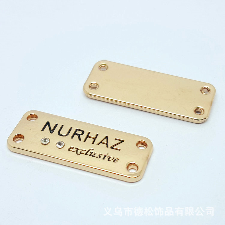 Special for Zinc Alloy Sweater Metal Stitching Sign Die-Casting Rectangular Logo Sewing Punching Craft Metal Tag