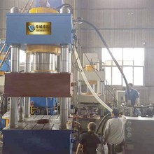 自产自销800吨四柱液压机械设备 活性炭污泥挤出机纳米材料压块机