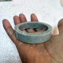 纯天然岫玉细条泥鳅背手镯,黄金冰,圈口54.卡宽8.