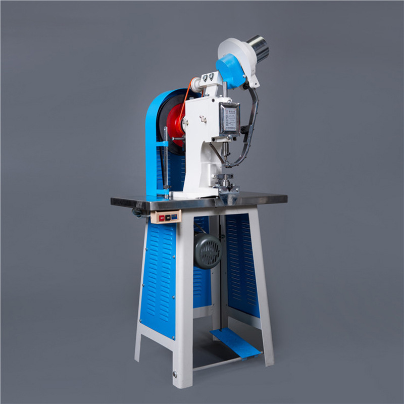 厂家批发 强力中底铆钉机小盘  自动压钉机数控铆钉机 品质可靠