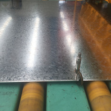 首钢高锌层1.0 1.2mm 1.5mm 1.8mm厚镀锌板 无油钝化热镀锌磷化板