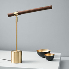 意大利设计师木纹铜色北欧简约卧室床头书桌软装样板房酒店台灯