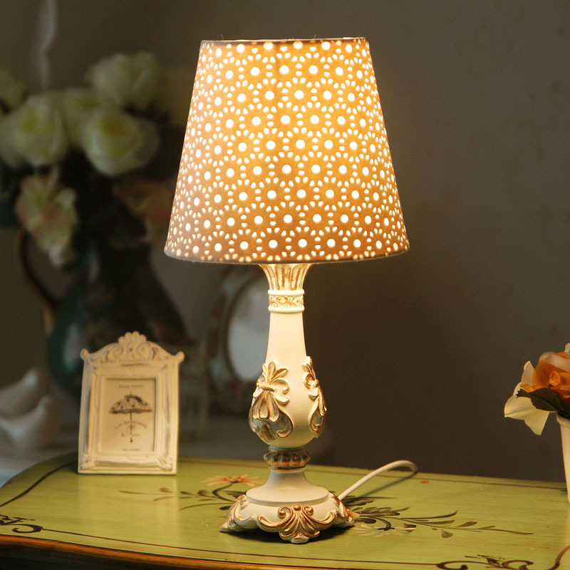 European Style Table Lamp Bedroom Romantic Retro Remote Control Dimmable Warm Luxury Decoration Domestic Wedding and Wedding Room Bedside Lamp
