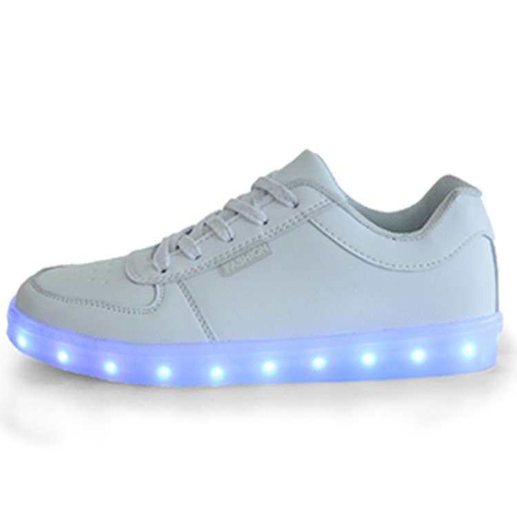 新款时尚LED发光鞋男女学生运动板鞋USB充电鞋荧光灯鞋工厂直销