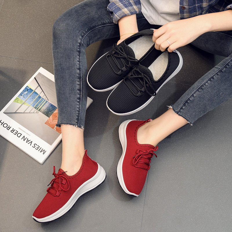 Spring 2022 New Old Beijing Cloth Shoes Female Cousin Walking Shoes Shoes for the Old Couple Casual Sneaker Factory Wholesale