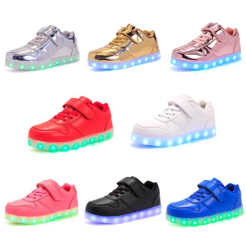 新款低帮LED儿童灯鞋 时尚USB充电学生板鞋 男女童单扣发光鞋批发
