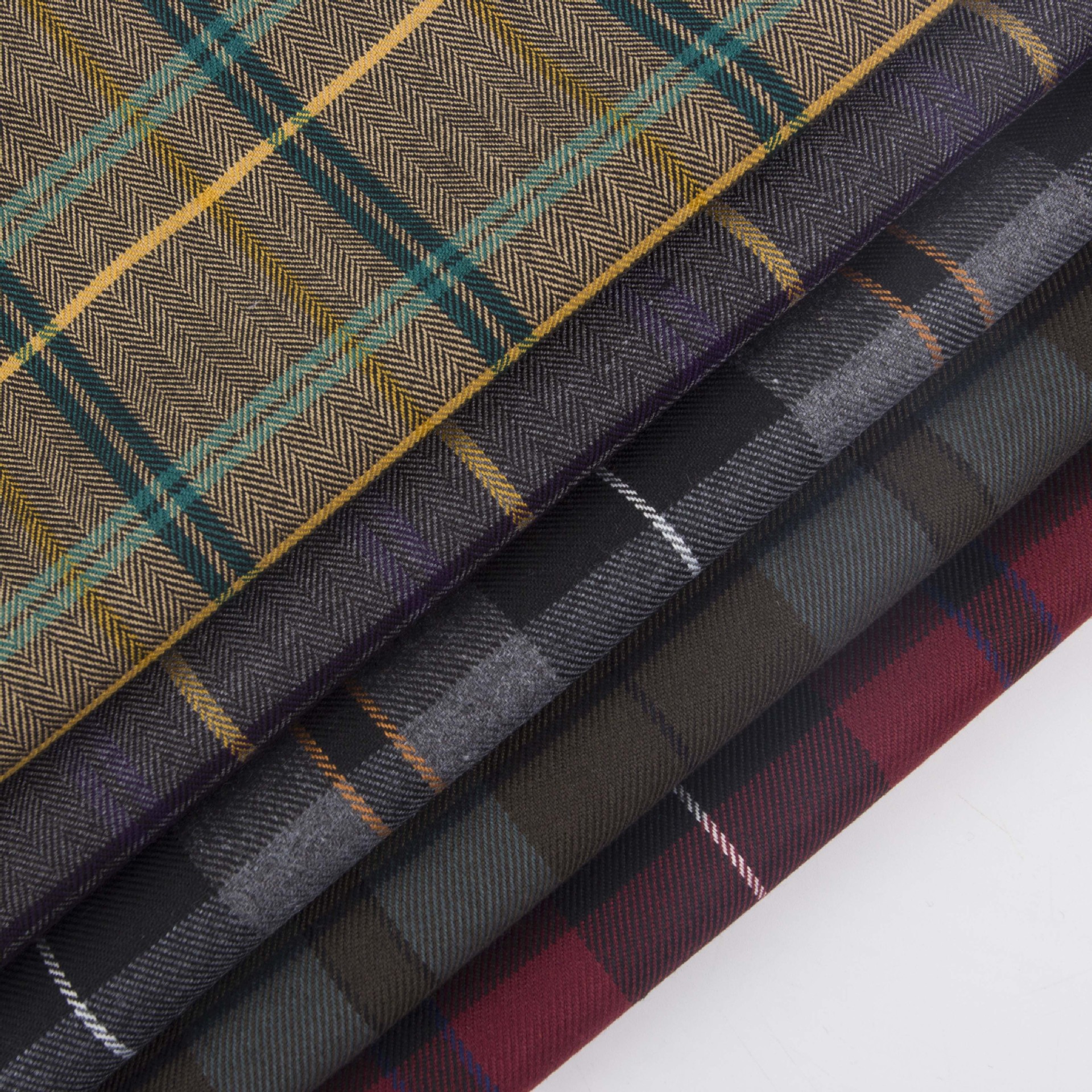 彩虹厂家直销tr弹力色织格子面料时装裤料包臀裙秋冬新品现货优惠