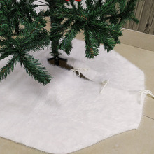 厂家供应亚马逊圣诞树围裙垫白长毛绒树裙多边型针织貂毛圣诞树裙