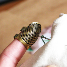 缝纫工具手指顶针箍套家用手缝十字绣顶针器加厚可调节铜制针线活