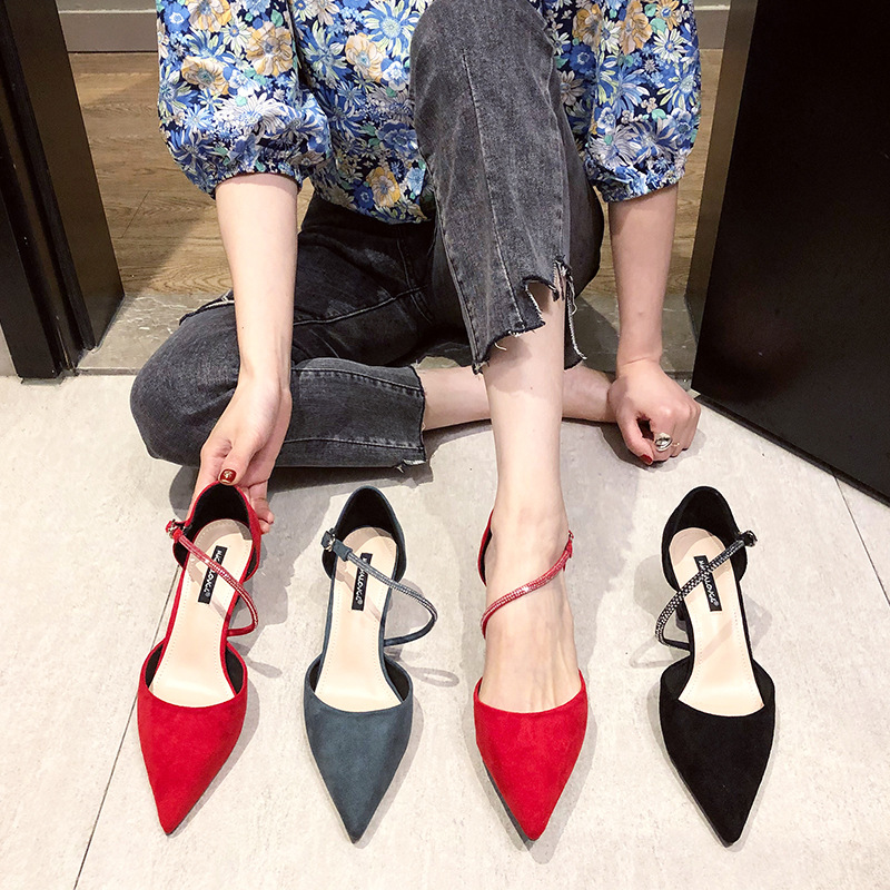 一字带高跟鞋绑带细跟2024年新款斩男黑色职业气质水钻包头凉鞋女