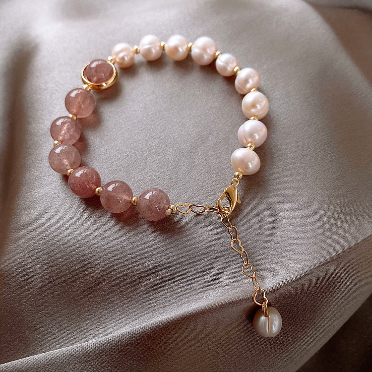 Strawberry Quartz Bracelet Women's Ins Special-Interest Design Simple Hand Jewelry Simple Graceful Attracting Male Baroque Pearl Bracelet