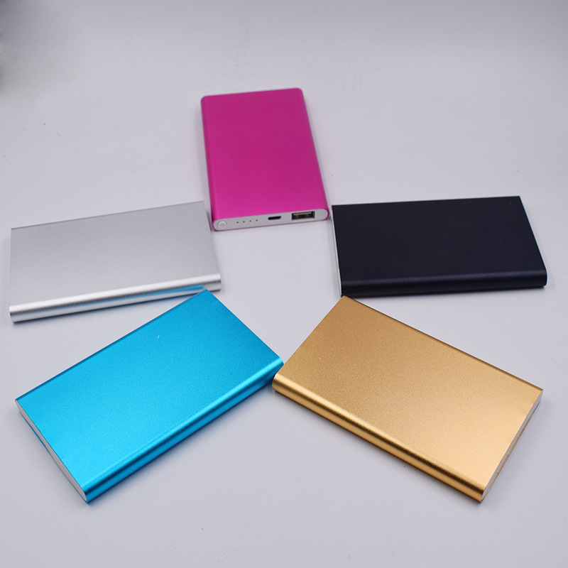 Wholesale Light and Thin Mobile Power Supply 10000 MA Shared Power Bank Mini Metal Power Bank Printing Logo