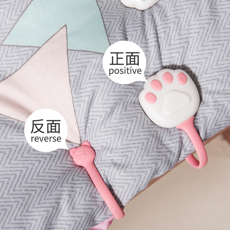 cartoon cat‘s paw quilt holder anti-skid kick quilt cover corner quilt four corners quilt cover stamping seamless clinch non-slip buckle