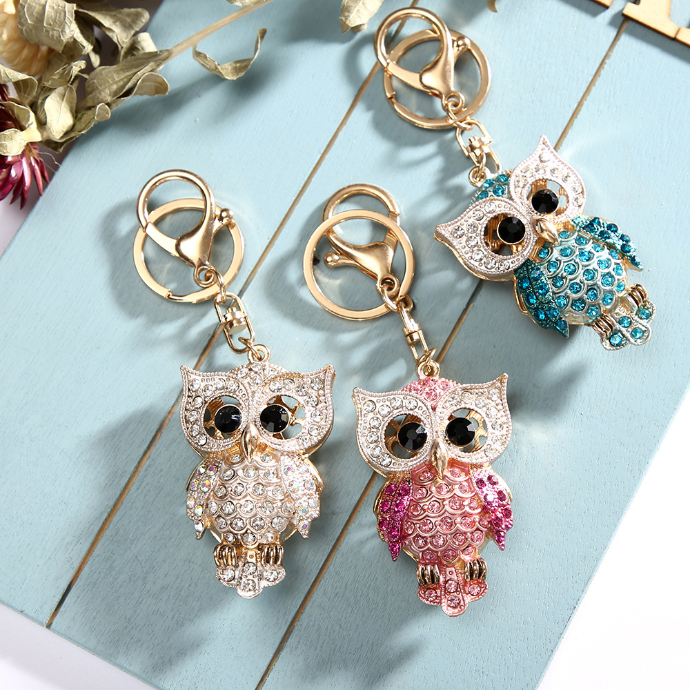 Exclusive for Cross-Border Creative Bag Pendant Diamond Cartoon Owl Metal Keychains Factory Wholesale Small Gifts