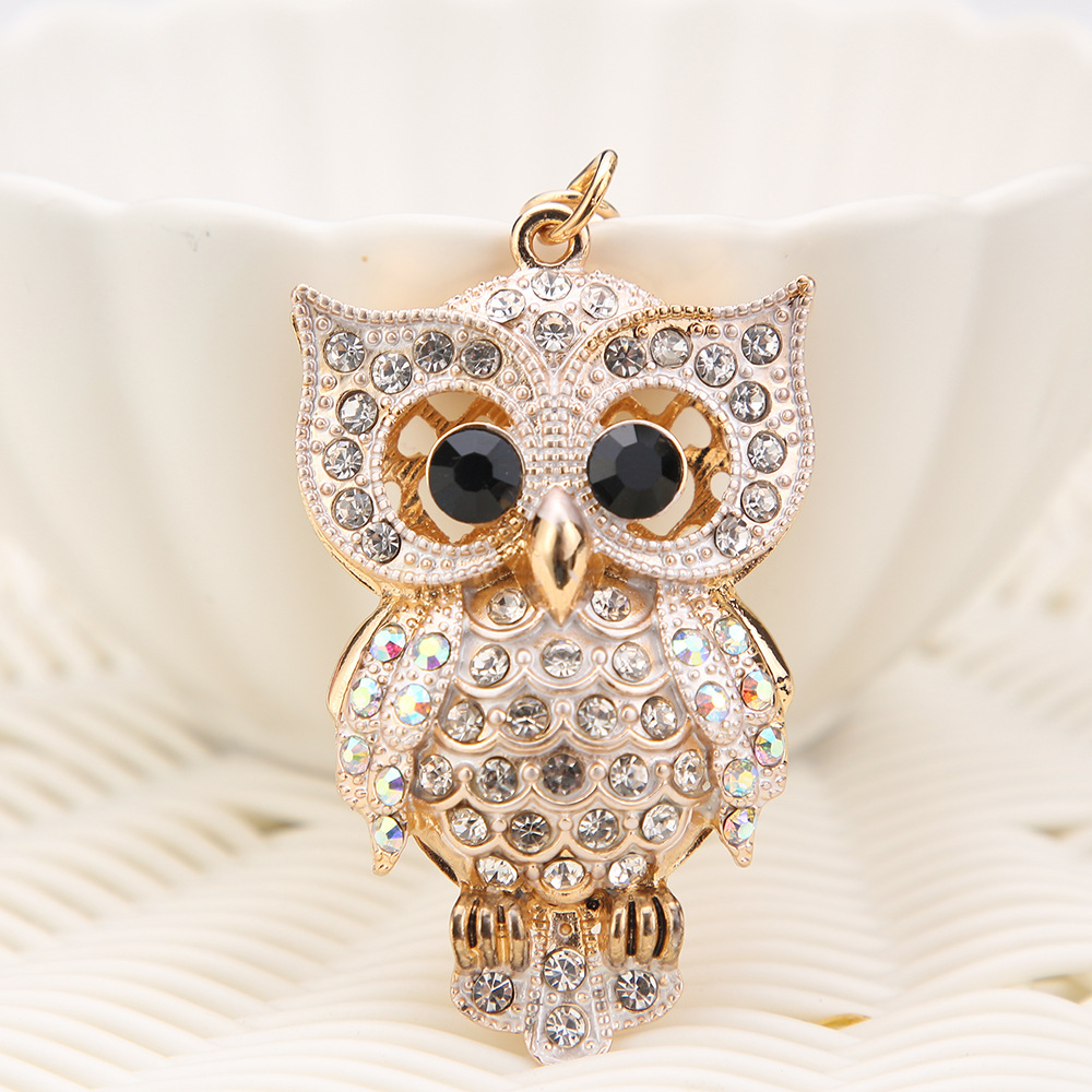 Exclusive for Cross-Border Creative Bag Pendant Diamond Cartoon Owl Metal Keychains Factory Wholesale Small Gifts