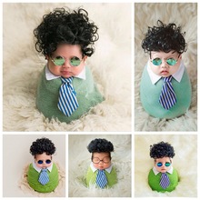 新生儿服装婴儿满月百天宝宝摄影服假发绅士领带裹布墨镜主题套装