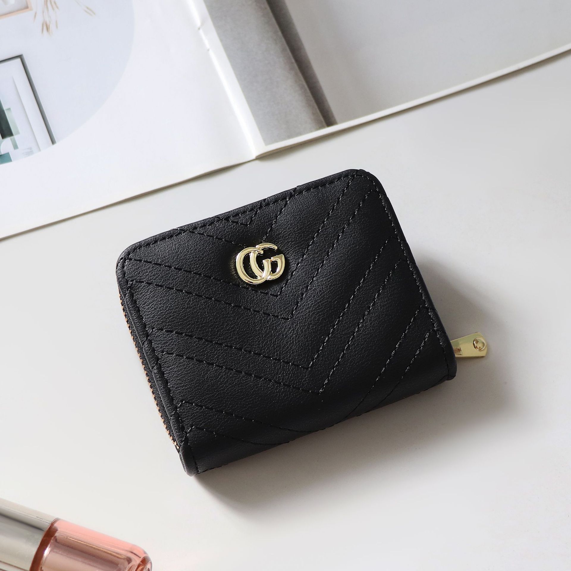 2024女士短款钱包 简约韩版经典绣花多卡位零钱包时尚小钱夹批发