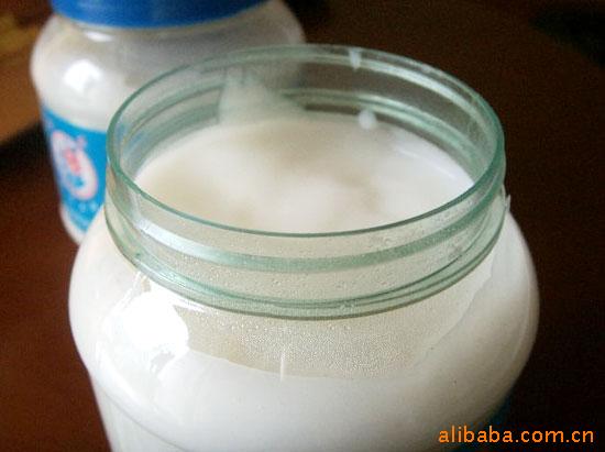 首页 办公 案头用品 胶水 >供应小瓶浆糊,100克宝塔型塑料扁刷头浆糊