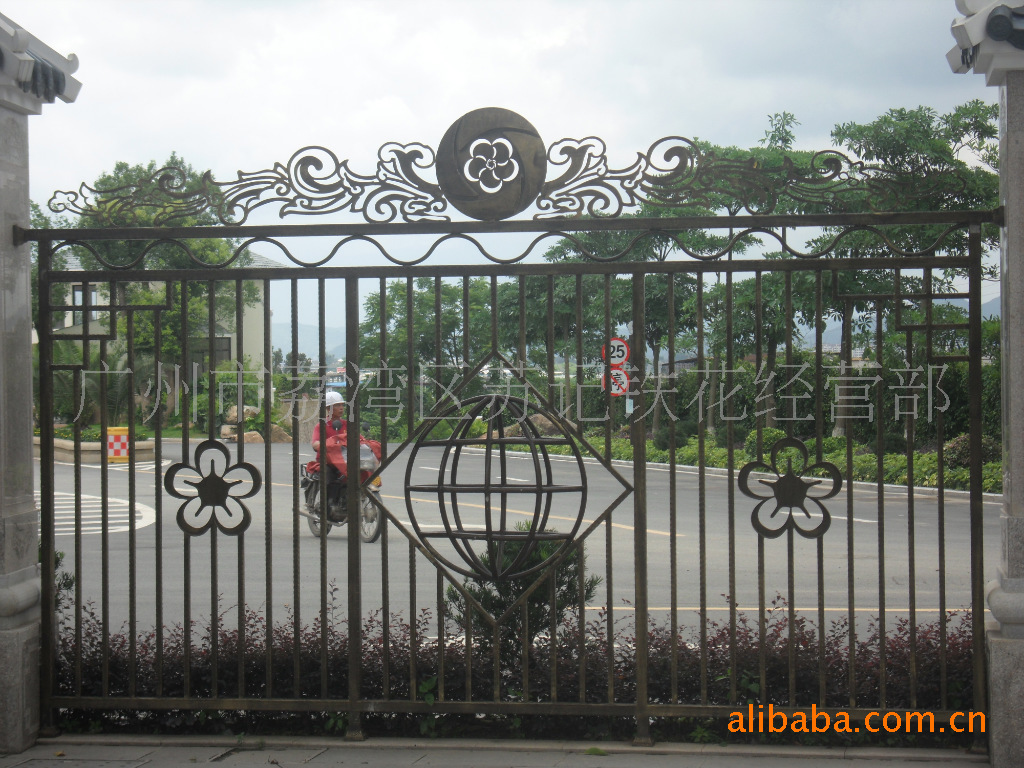 苏记铁艺厂别墅铁艺护栏欧式庭院围墙铁艺护栏铁艺围栏