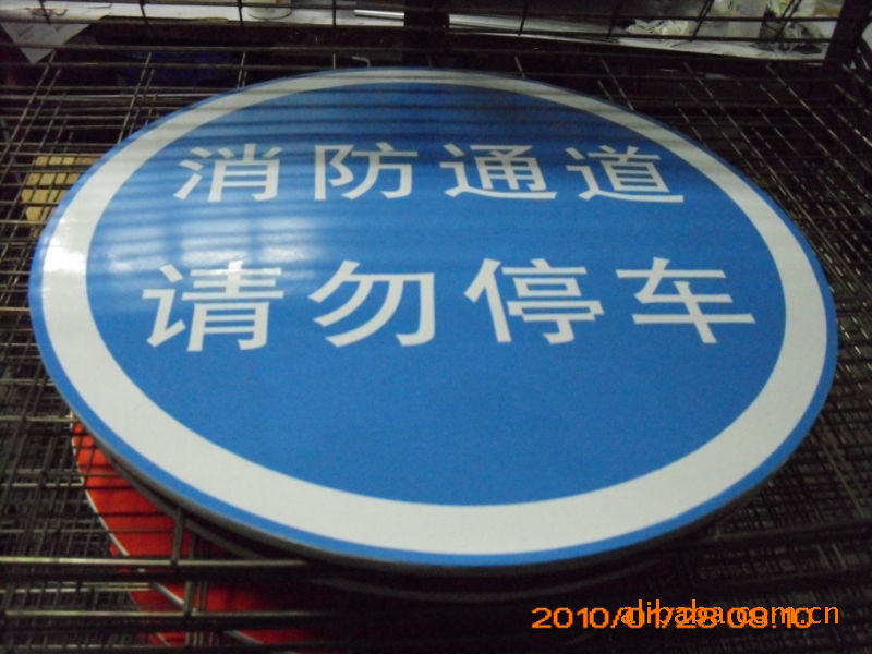 玻璃钢标志桩电力电缆警示柱加密桩石油燃气管道三角桩转角桩丝印