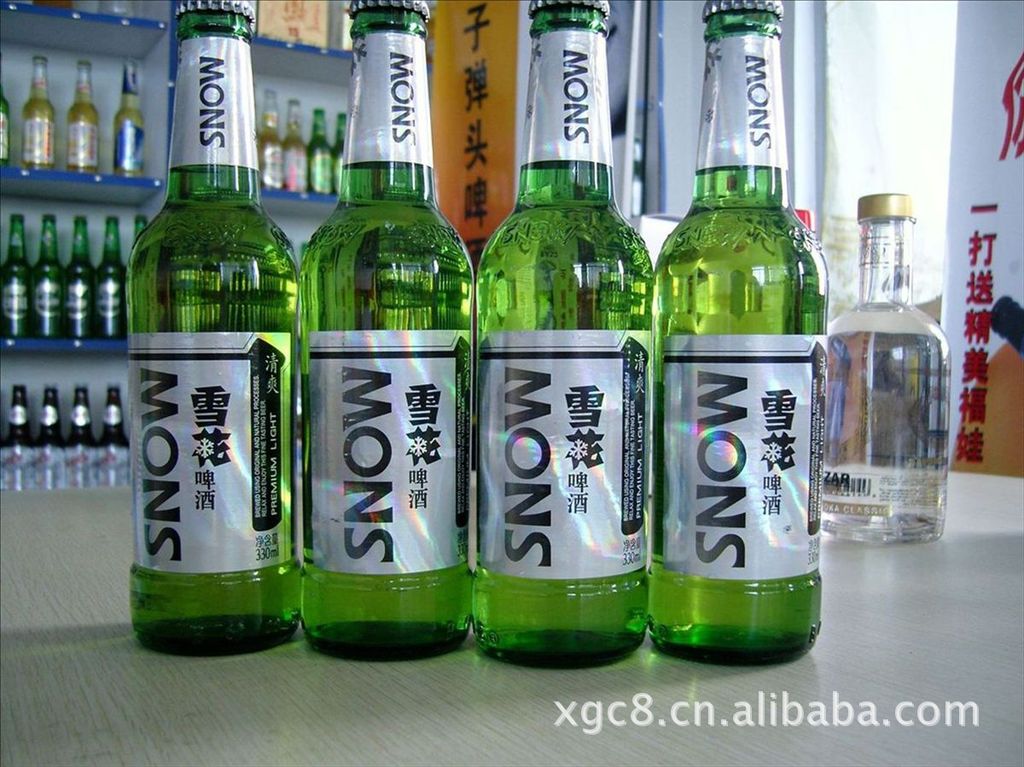 供应珠江小瓶啤酒