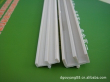 供应PVC塑胶上下路轨 定制玻璃路轨 来图来样定制批发