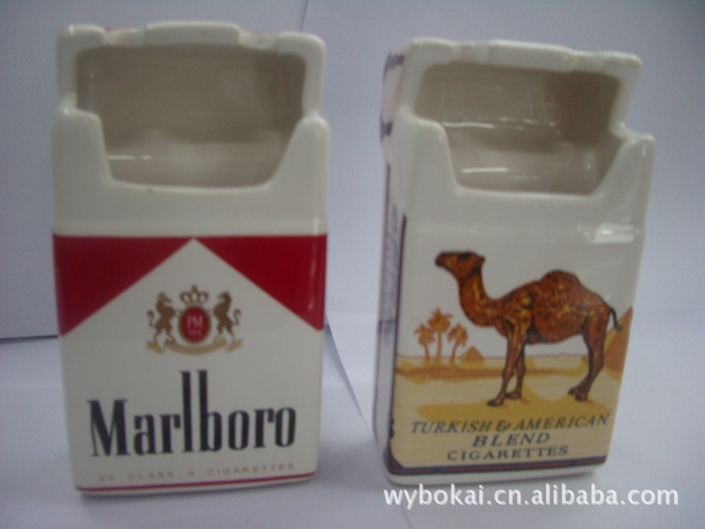 Professional Production and Supply Marlboro Small Ashtray Hot Sale Factory Direct Sales