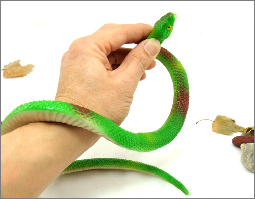 仿真大壁虎,仿真毛蜘蛛,仿真青蛙,新奇特玩具仿真老鼠,仿生小动物