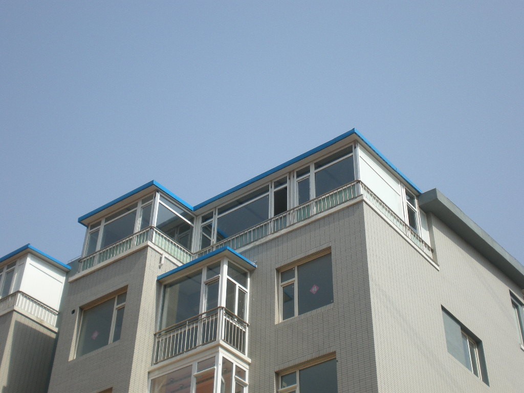 成都轻钢结构彩钢顶阳光房 楼顶彩钢房