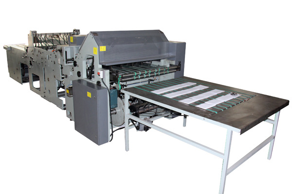 全自动学生作业本柔版冷胶包本联动生产线 冷胶联动线 义乌联动线