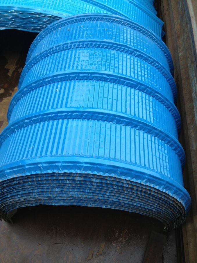 3-0.5品牌彩钢用途瓦顶弧形弯瓦 使用范围:纲结构厂房顶瓦,通风透气系