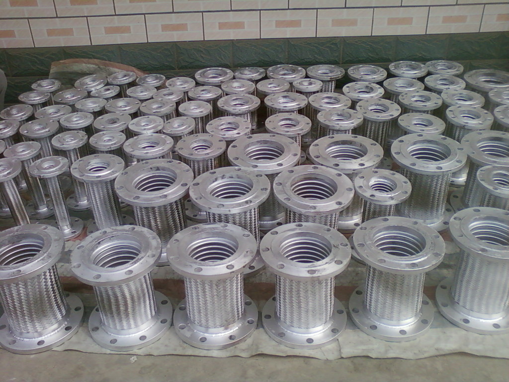 水暖管道用不锈钢金属软连接,全不锈钢材质