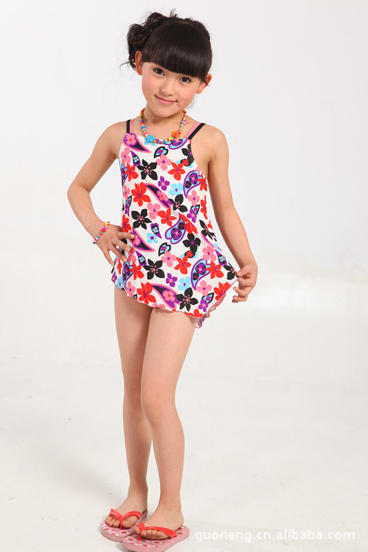 供应日本原单 环保印花儿童泳装 女童泳衣