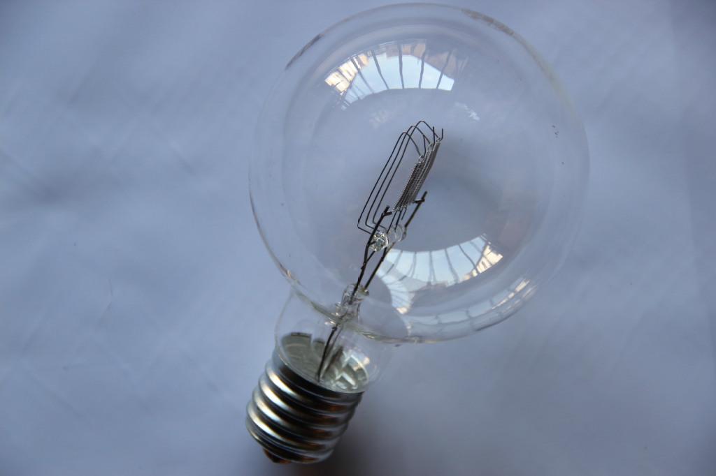 首页 照明 白炽灯炮 聚光灯泡 >供应 220v 1000w g80聚光灯泡  收藏