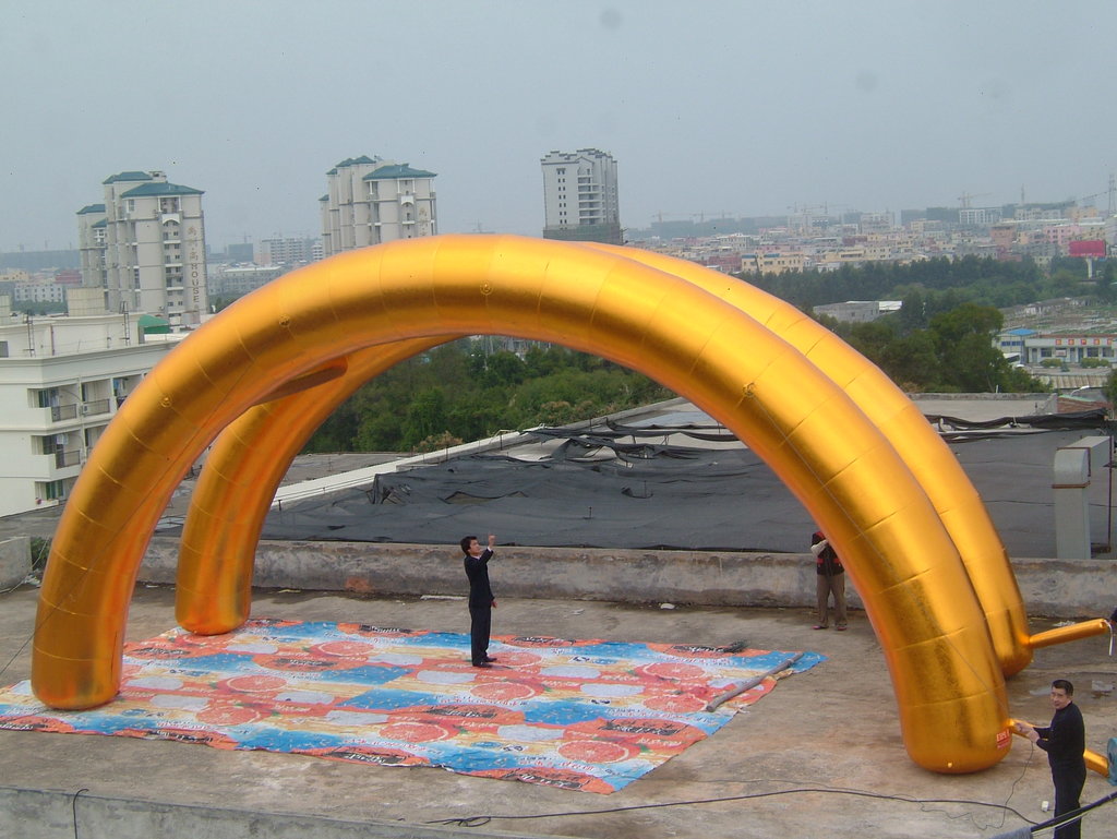 充气金色拱门充气双龙拱门气球拱门金色广告充气拱门