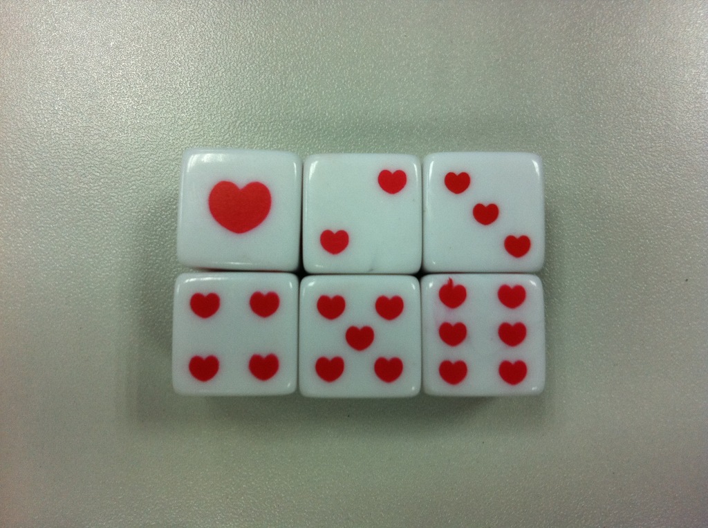 16mm方角丝印心形骰子创意点数骰子心形替代点数创新玩具色子筛子