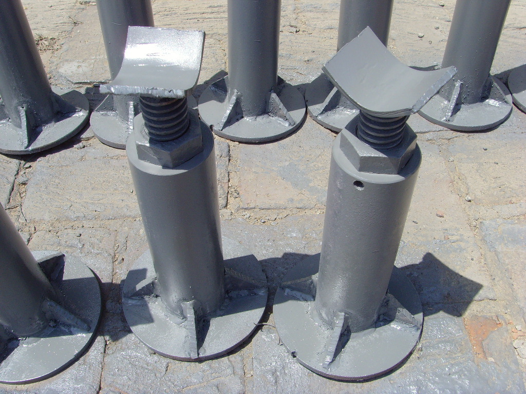 热销推荐 供应可调型阀门支架 不锈钢管托支架 通用五金配件