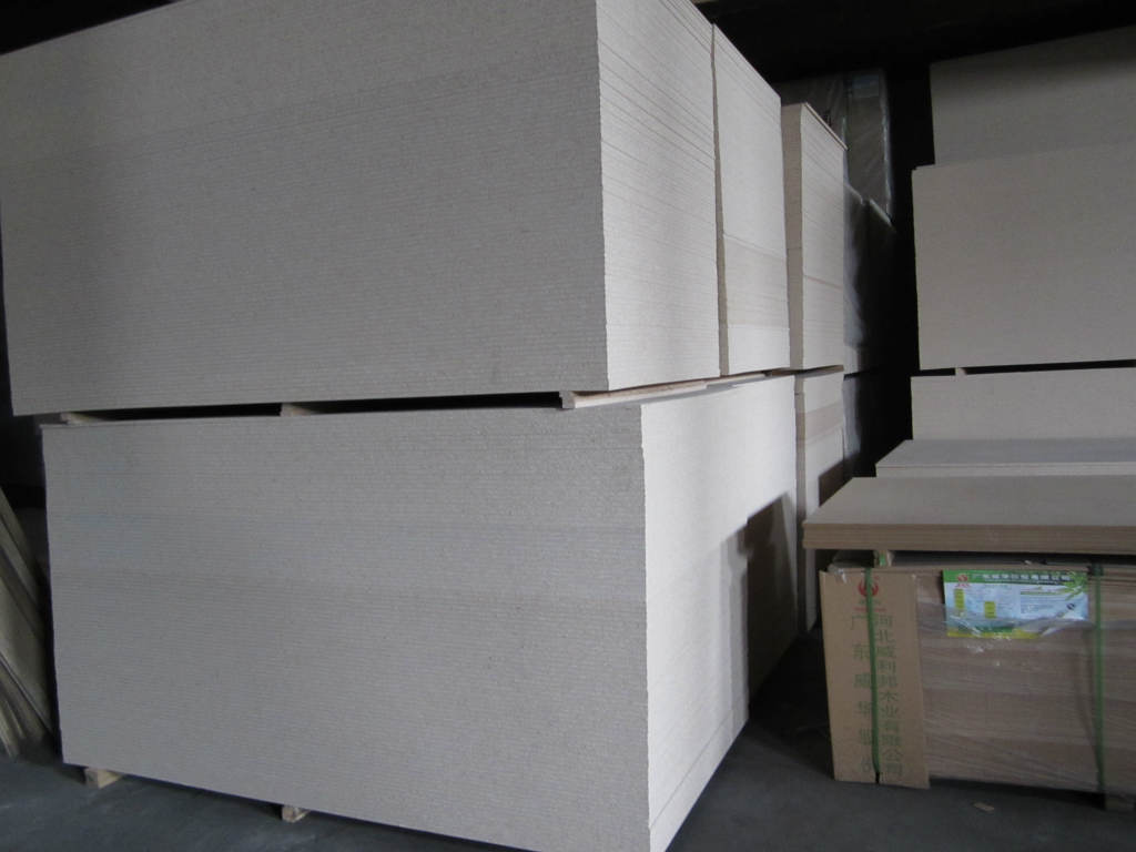 三聚氰胺板贴面刨花板免漆板