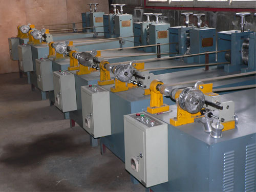 纸箱钉扁丝机器铜丝铁丝压扁设备